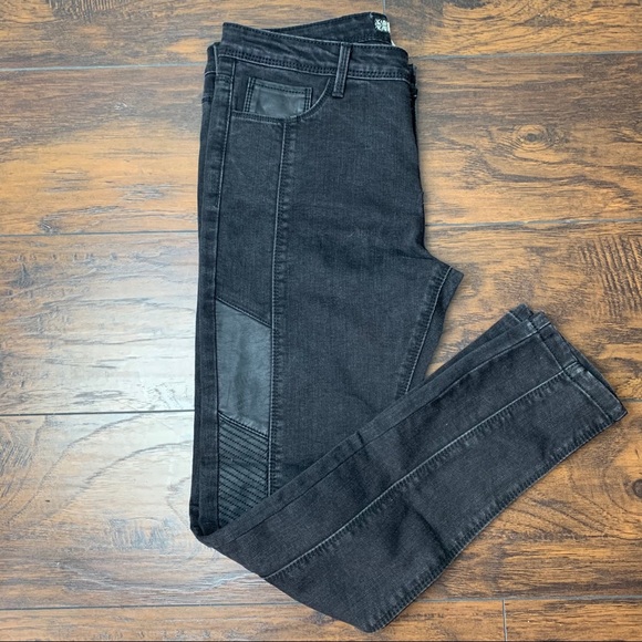 Forever 21 faux leather jeans - Picture 2 of 6